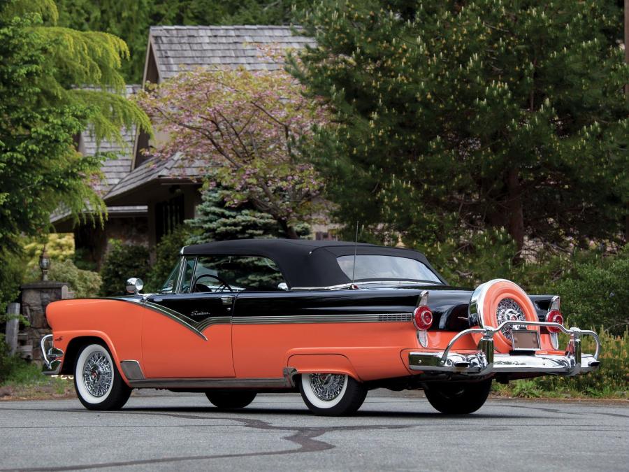  Ford Fairlane Sunliner Convertible 1956 года  (фото 4 из 42)